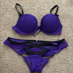 NWOT VS very sexy set